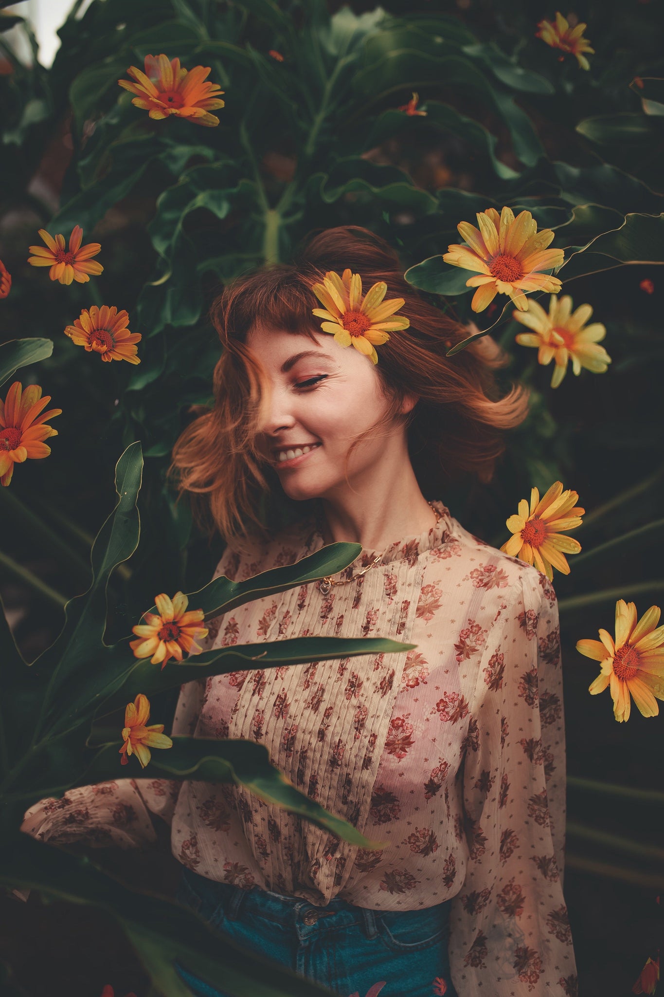 Looking For A Natural Hair Dye? Dye Your Hair With Flowers - HelloGiggles