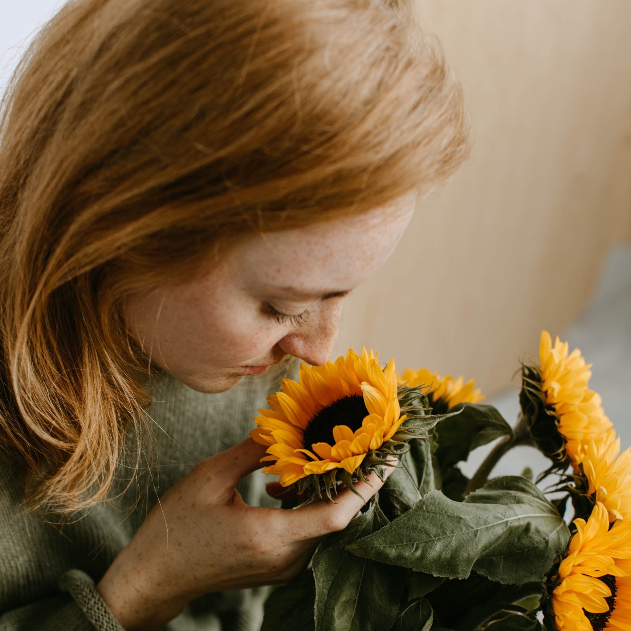 Terra Rose | Strawberry Blonde | Flower Hair Color Powder